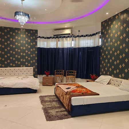 Mauji'S Villa Hotel & Guest House Allāhābād Junction Екстериор снимка