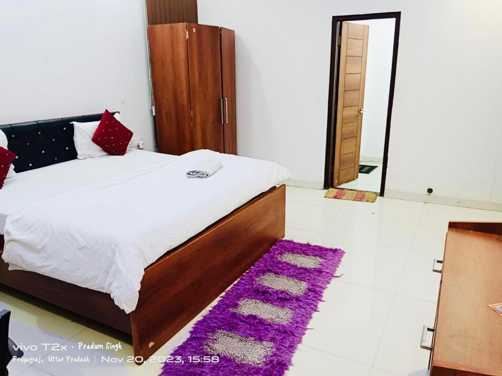 Mauji'S Villa Hotel & Guest House Allāhābād Junction Екстериор снимка