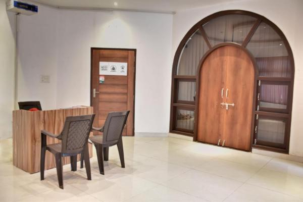 Mauji'S Villa Hotel & Guest House Allāhābād Junction Екстериор снимка